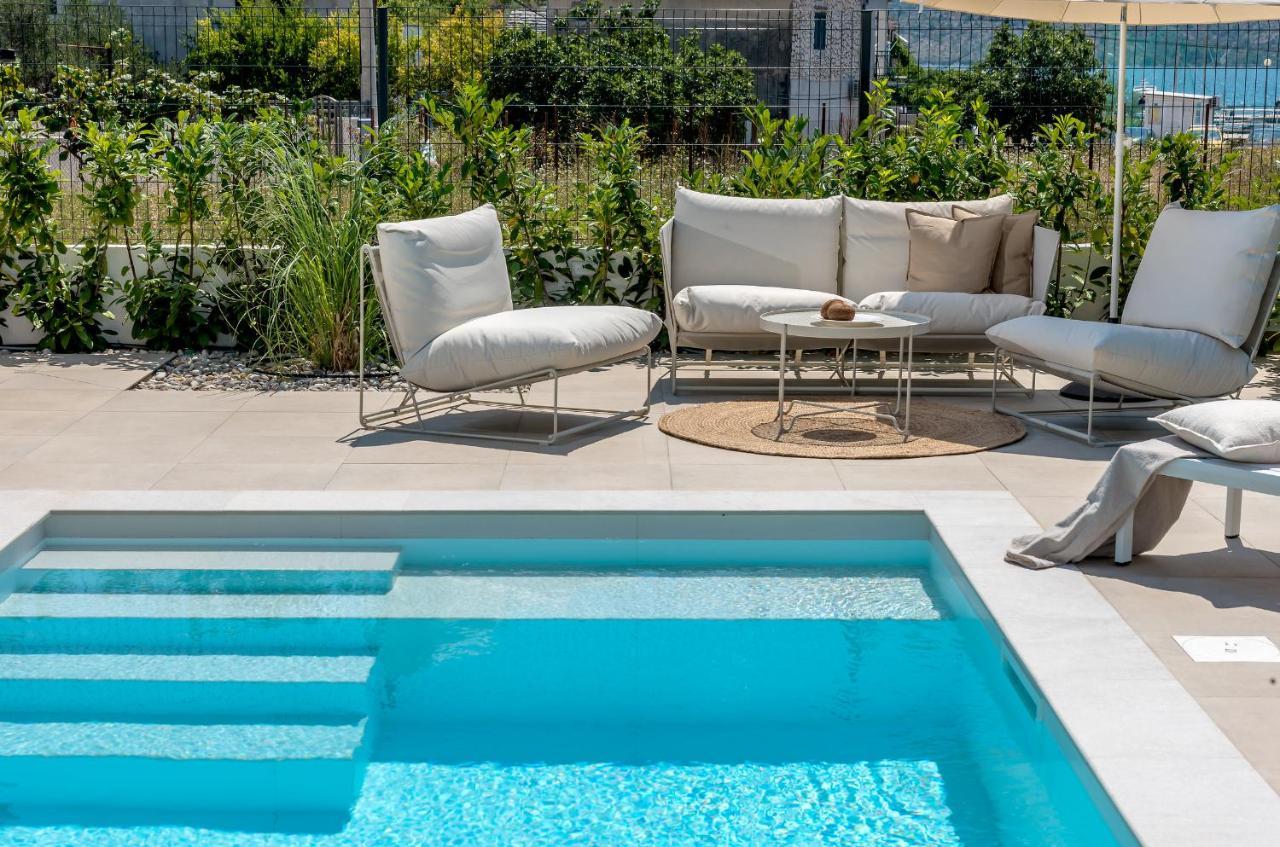 Marula Holiday Home - With Heated Pool 산책길 외부 사진