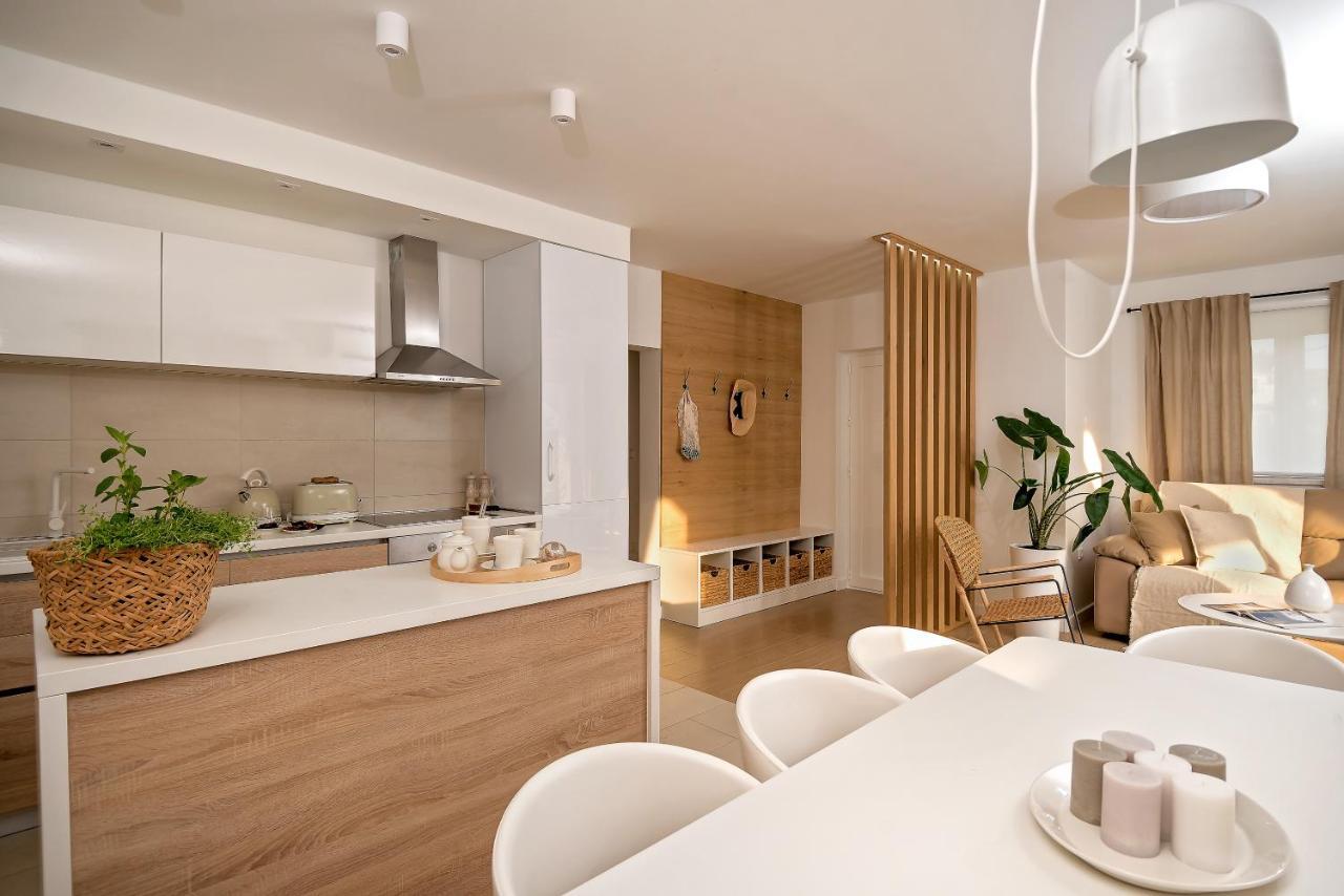 Marula Holiday Home - With Heated Pool 산책길 외부 사진